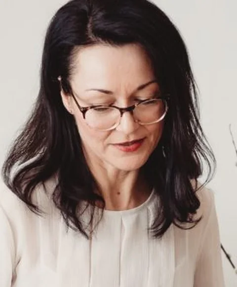 Porträt von Nadine Schmidt
