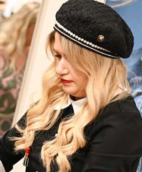 Porträt von Anastasia Arends
