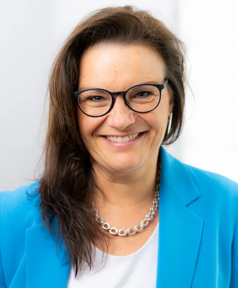 Porträt von Alexandra Stierle