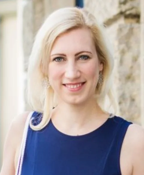 Porträt von Julia Naumann