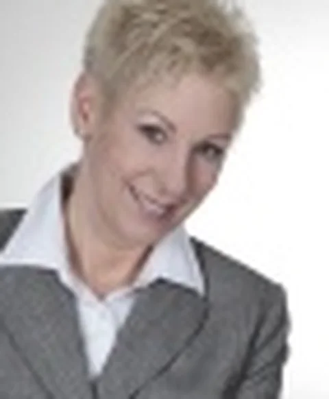 Porträt von Petra Schreiber